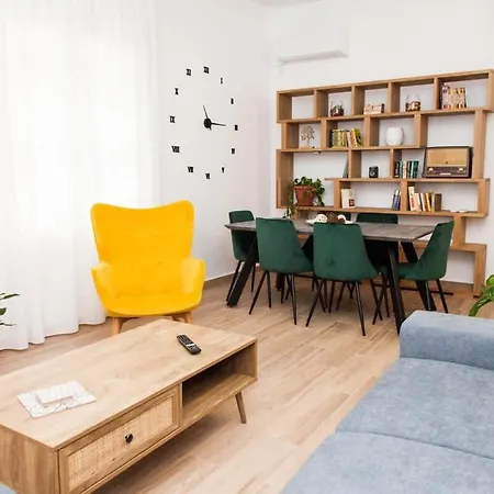 Beautiful New In Petralona Apartment Athens